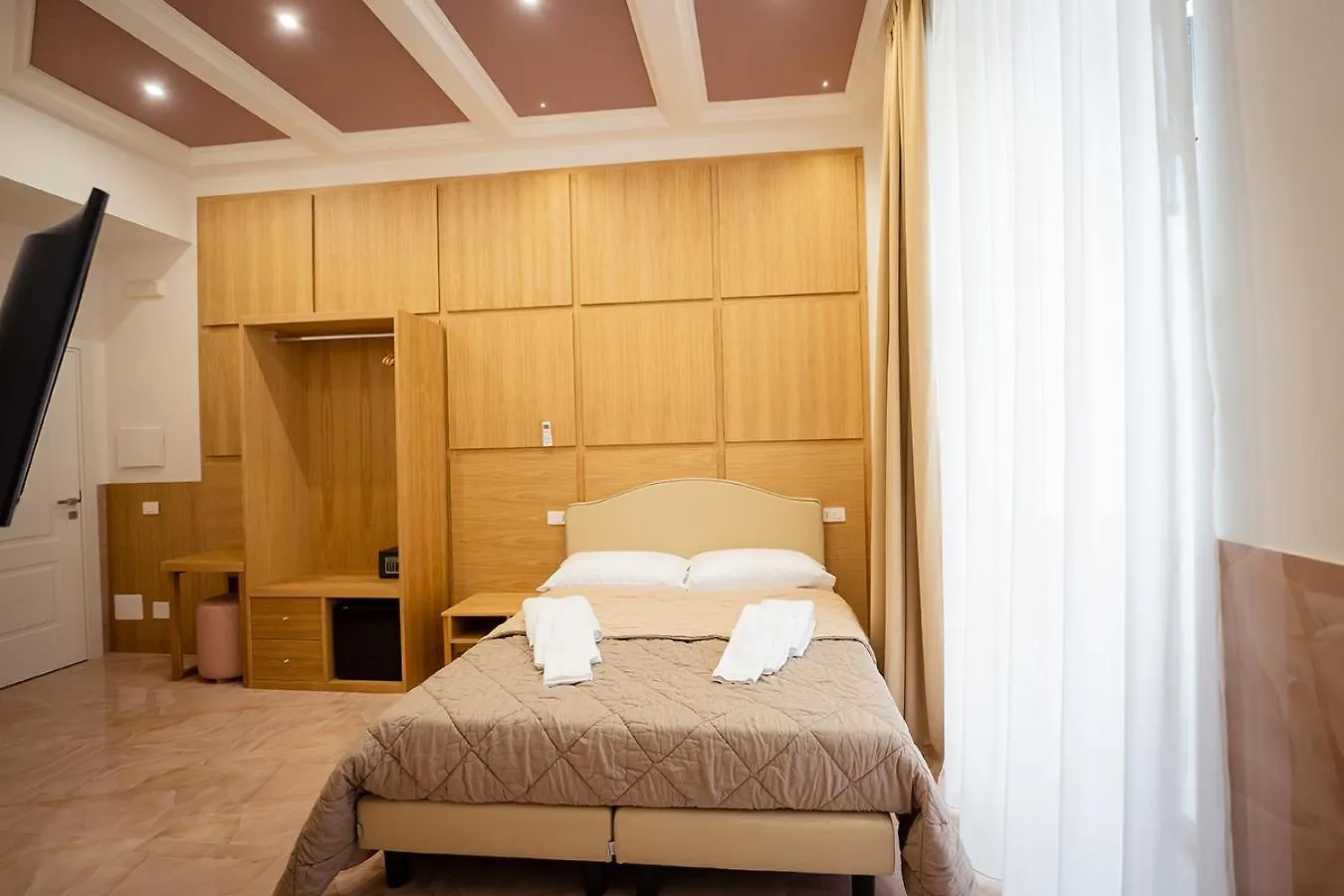 P.C. Boutique H. De Gasperi, Napoli Centro, By Clapa Group Hotell 0*, Neapel Italien